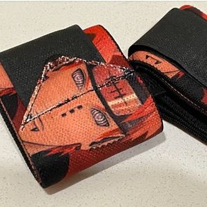 Anime-Inspired Workout Wrist Wrap - Stylish Gym Wristband for Fitness Enthusiast